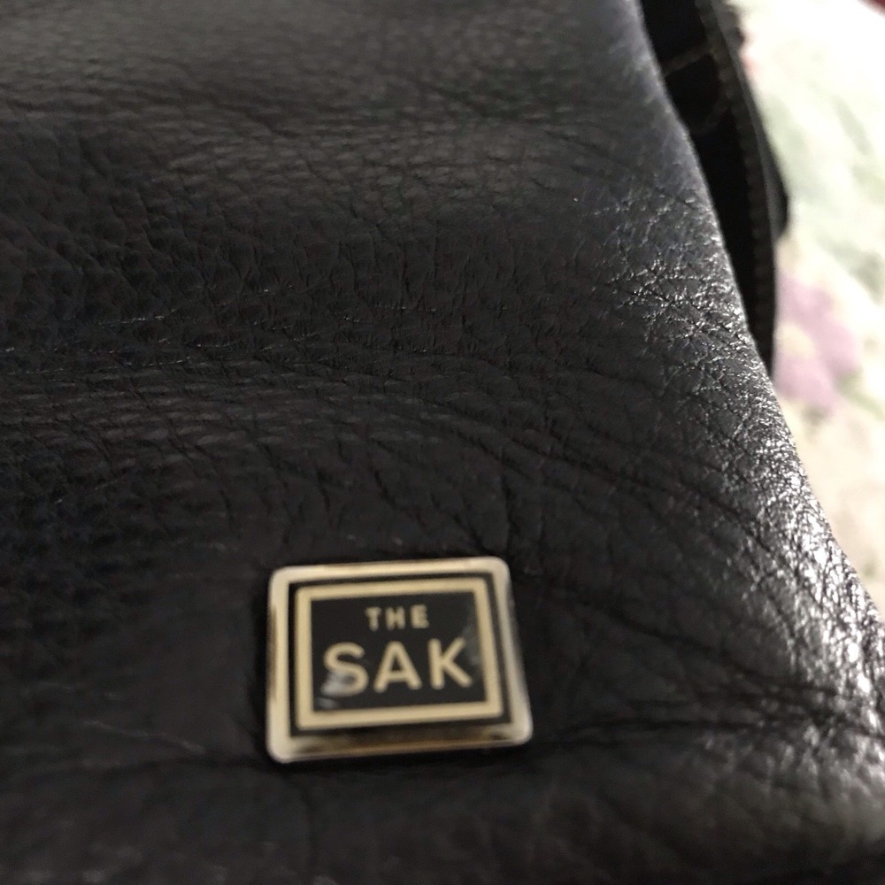 Sak Leather Black shoulder Bag Donut Shaped Charm‎ - Picture 3 of 7